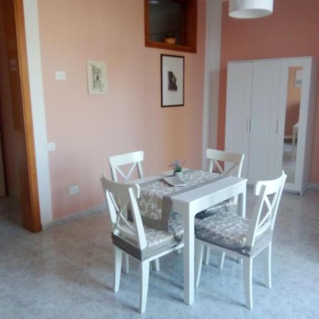 Ferienwohnung Al Crocifisso...Da Nonna Pia Salerno Exterior foto