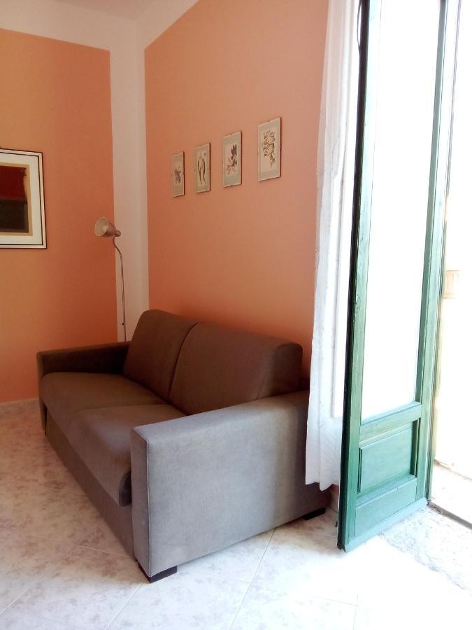 Ferienwohnung Al Crocifisso...Da Nonna Pia Salerno Exterior foto