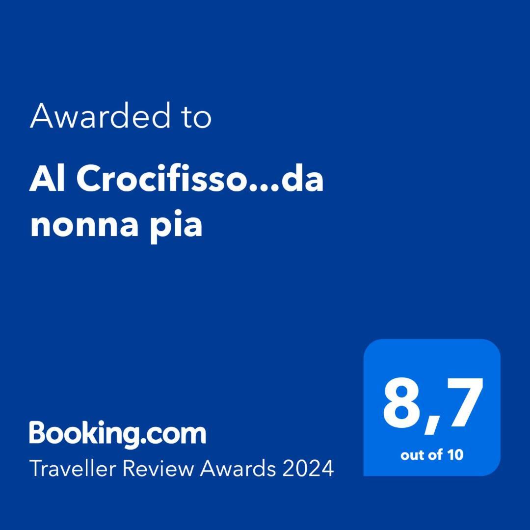 Ferienwohnung Al Crocifisso...Da Nonna Pia Salerno Exterior foto